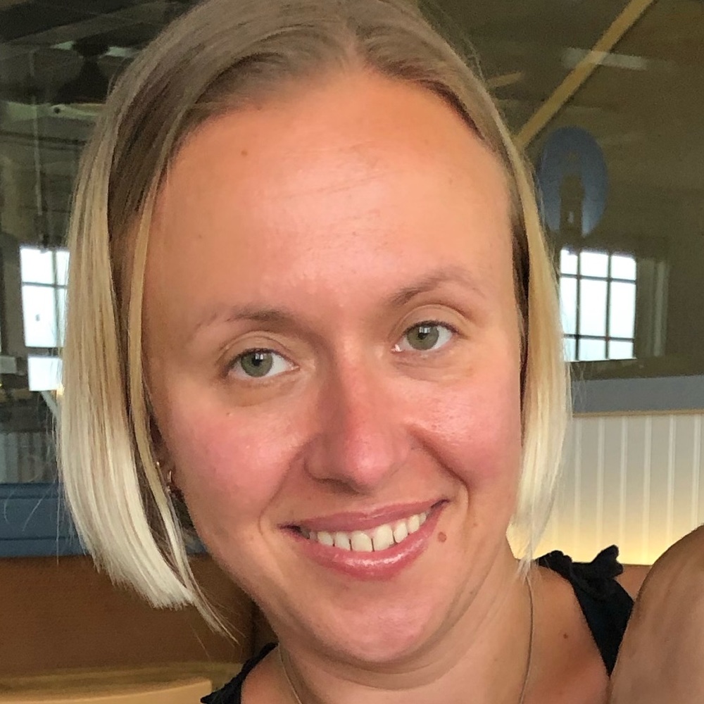 Meet your Posher, Maria
